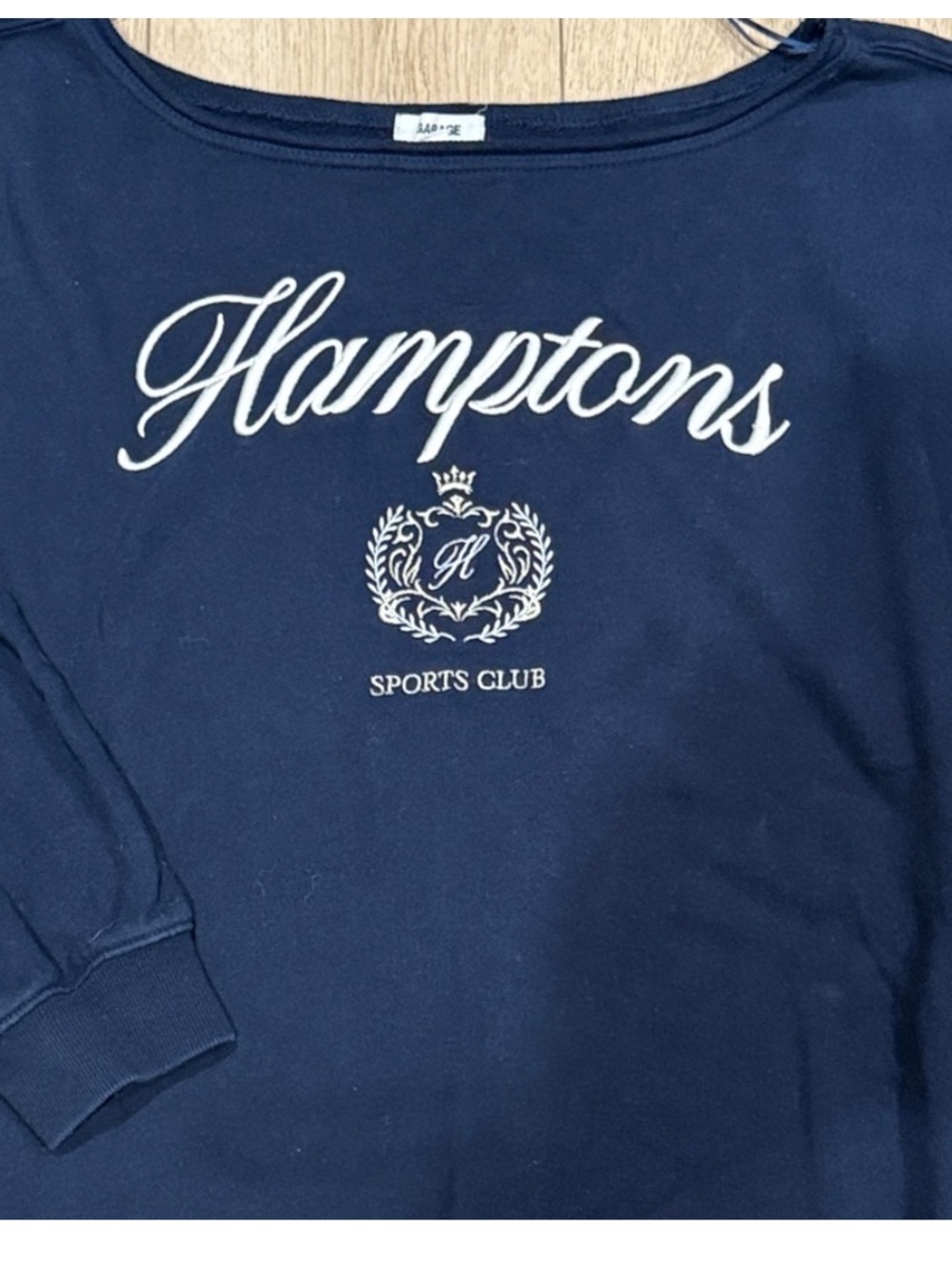 🔥Garage Navy off the shoulder Sweatshirt with 'Hamptons' Script🔥🔥🔥🔥